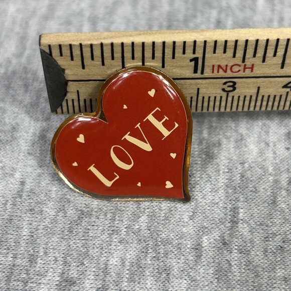 RED HEART LAPEL PIN 1”  Tiny Cute “LOVE” Lapel Hat Tie Tack Badge Valentines Day - Picture 7 of 10